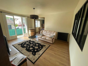 Appartement T3 Equipé de 75 m2 en Centre Ville